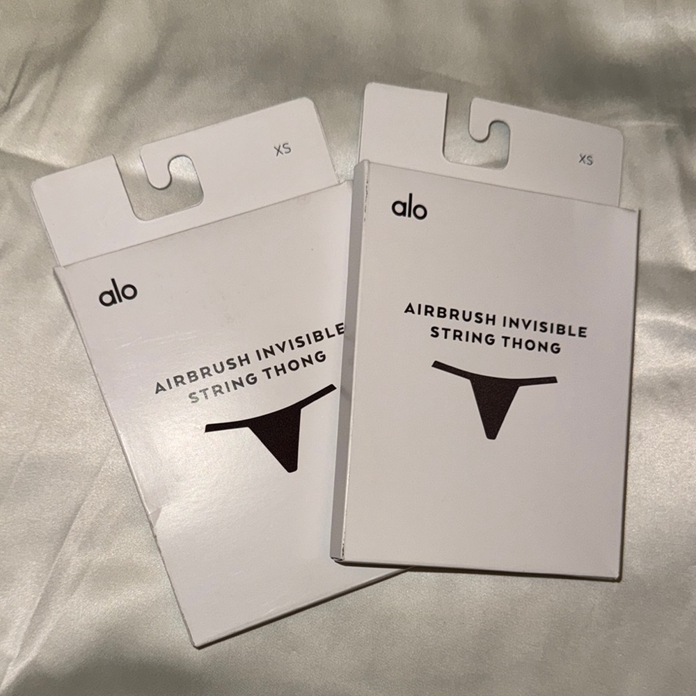 Alo Airbrush Invisible String Thongs (2) Raisin Seamless XS